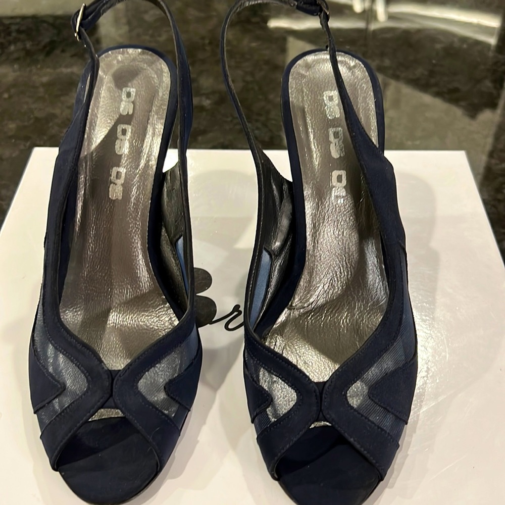 Sling back sandals